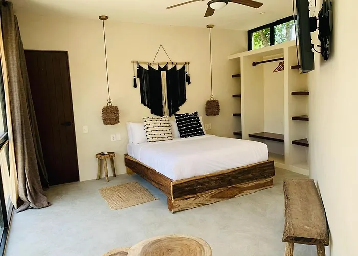 1 Bed Private Balcony Great Location Apartamento *